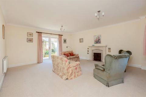 4 bedroom semi-detached house for sale, Clark Close, Shipston-on-Stour