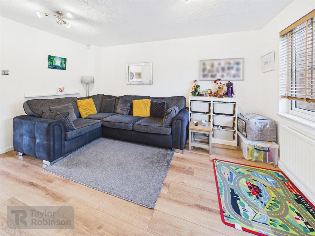 CAM02600 G0-PR0680-STILL005.jpg