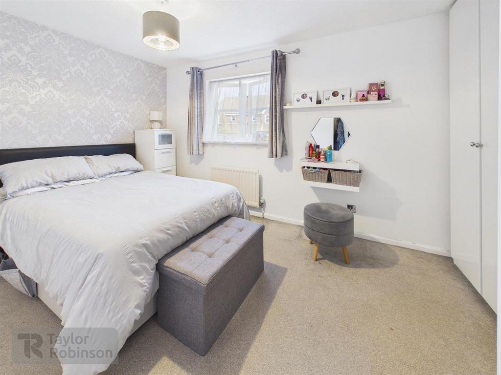 CAM02600 G0-PR0680-STILL004.jpg