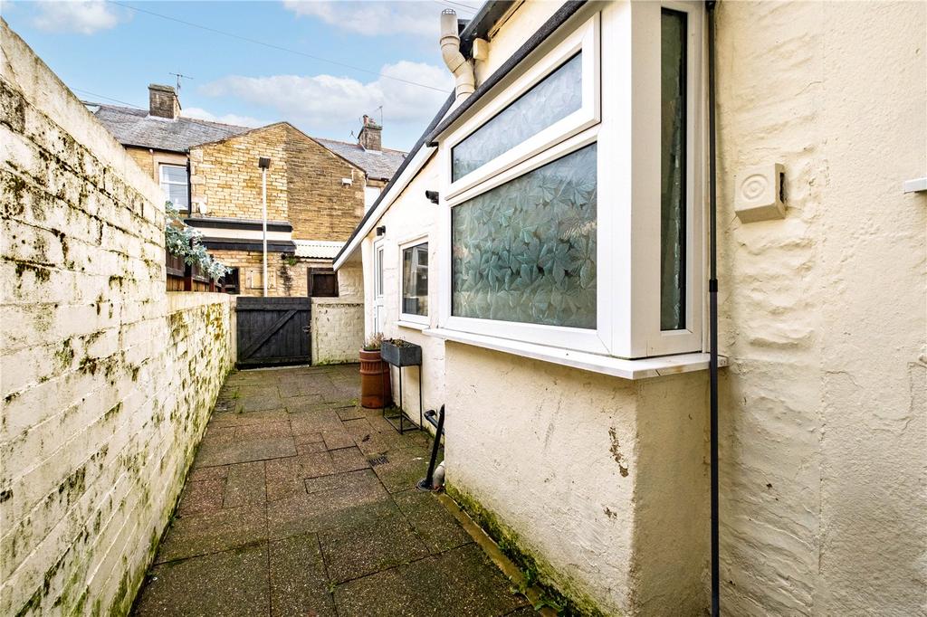 Rear Enclosed Yard