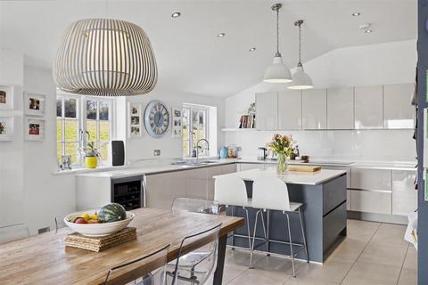 5 bedroom cottage for sale, Petts Lane, Little Walden CB10