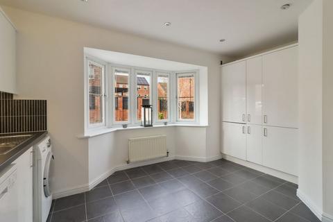 3 bedroom end of terrace house for sale, Dovecote, Wombwell, Barnsley, S73