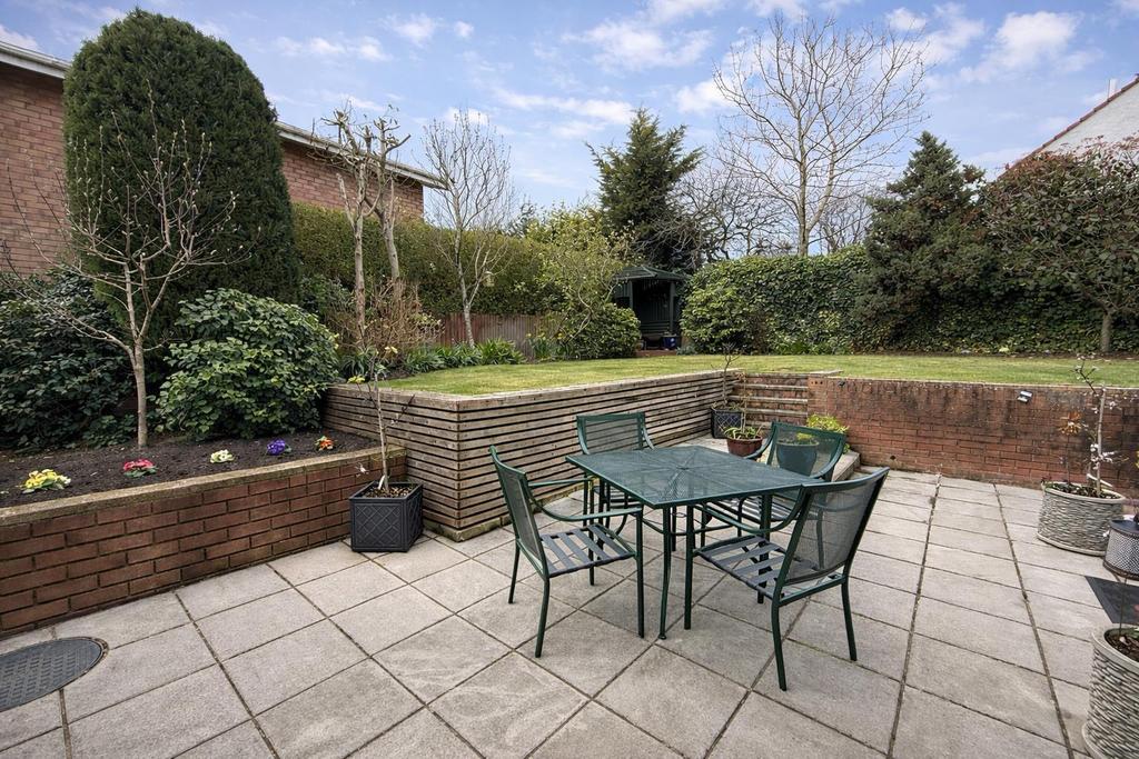 2 fa33080 706 e 4 eb2 8 cb9 7469374 de8 f0.png