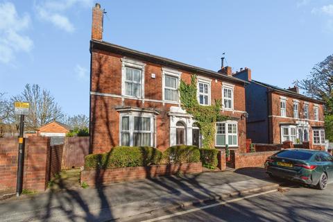 4 bedroom semi-detached house for sale, Birmingham Road, Walsall