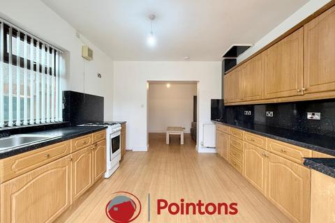 3 bedroom terraced house to rent, Nuffield Road, Wyken, Coventry