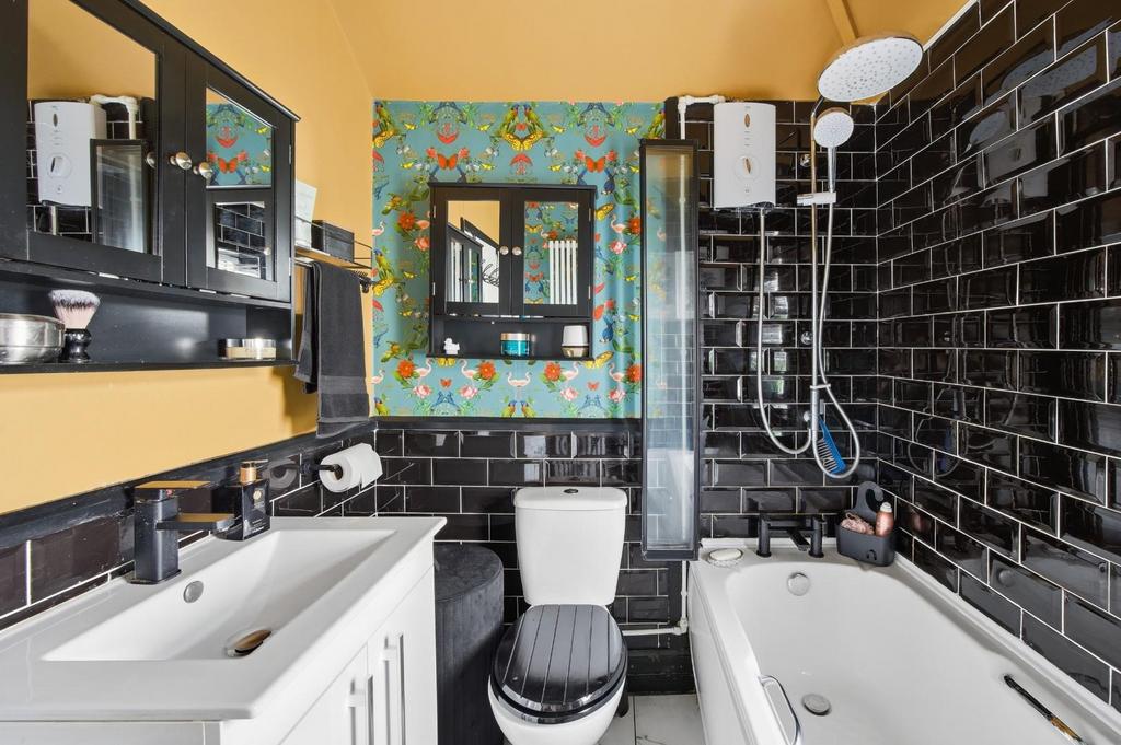 New Fosseway Road Bathroom.jpg