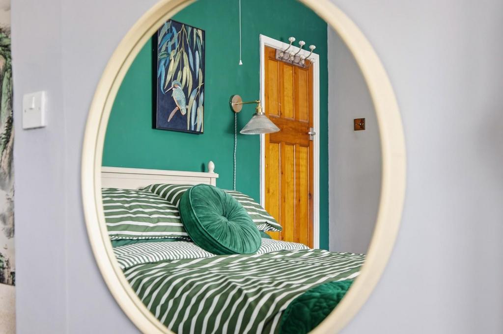 Bedroom One.jpg