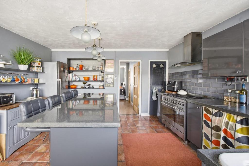 Kitchen Breakfast room.jpg
