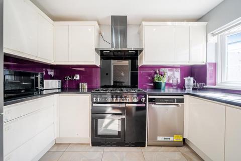 3 bedroom terraced house for sale, Northern Road, ,  Slough,  SL2,  SL2
