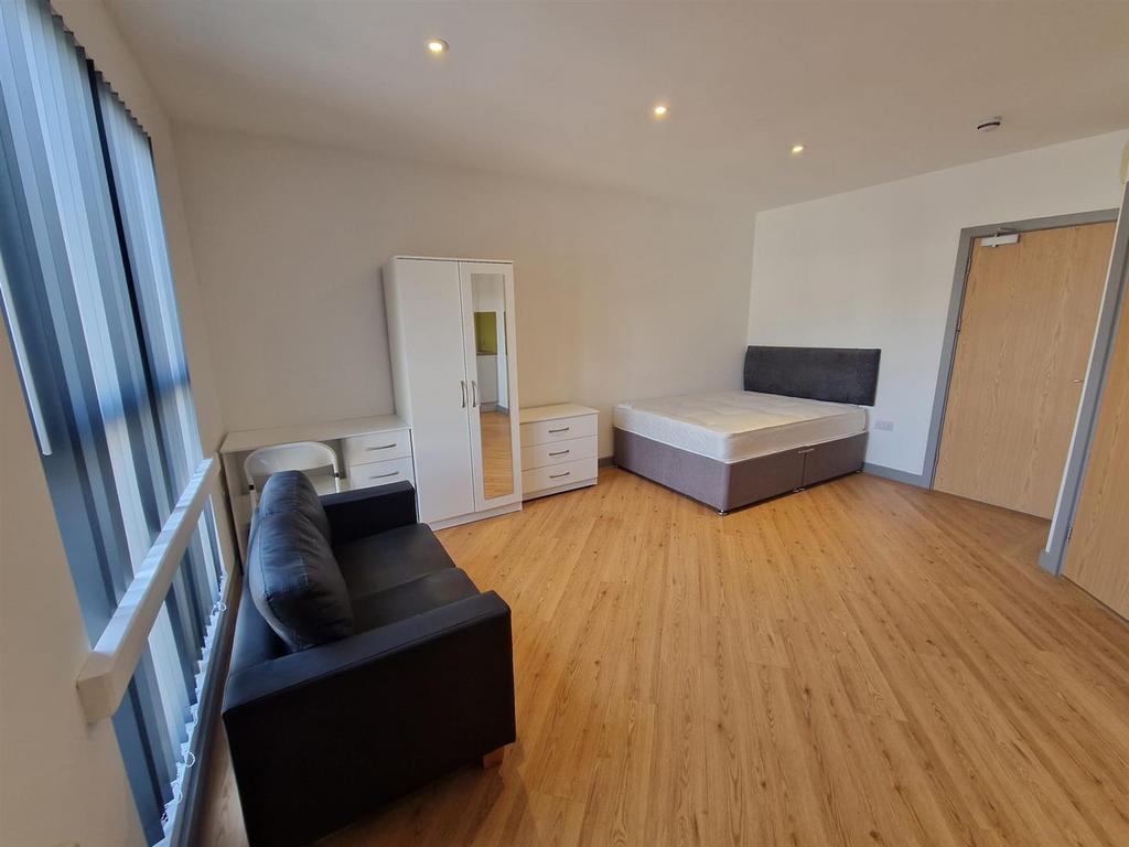 Whats App Image 2026-03-20 at 15.56.21 (1).jpeg