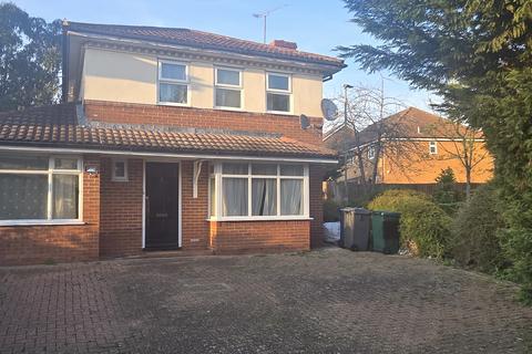 5 bedroom detached house to rent, Kinross Close, Edgware HA8