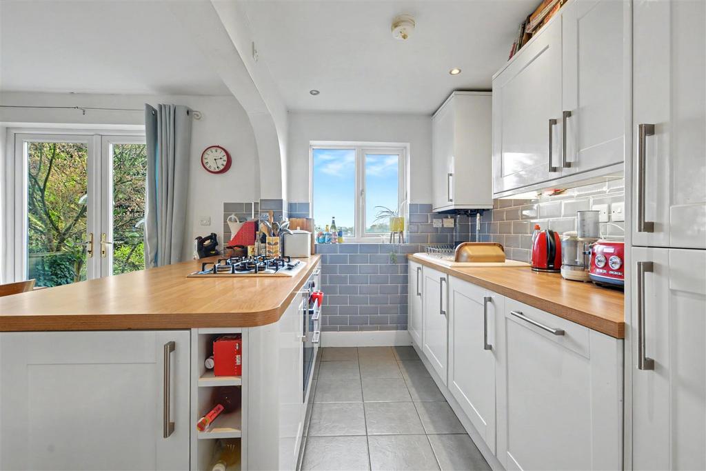 Kitchen 4.jpeg