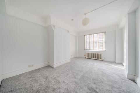 undefined, Wellesley Road, London, W4