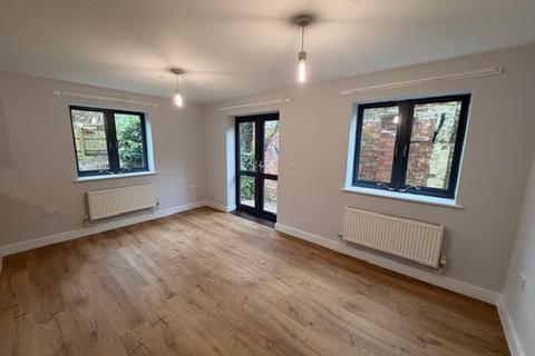 2 bedroom flat to rent, Sussex Place, Bristol, BS2