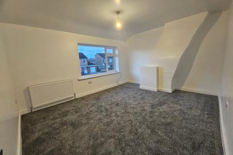 2 bedroom terraced house to rent, Atherton Road, Wigan, WN2