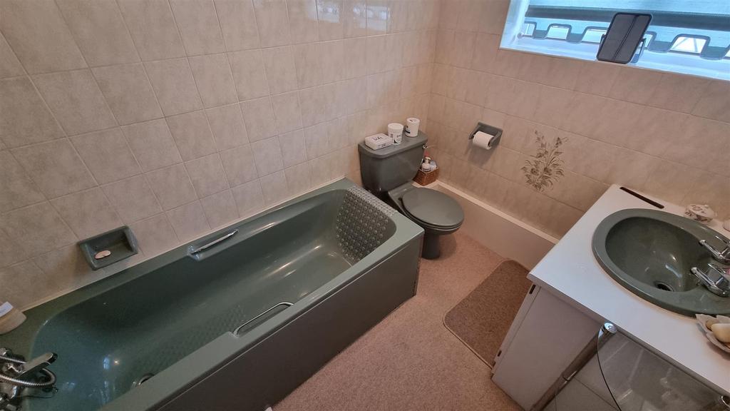 Family bathroom