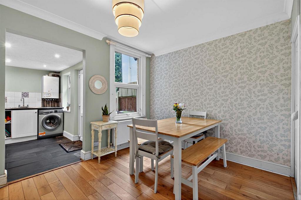 8679324-interior05-800.jpg