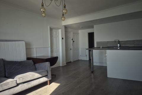 2 bedroom flat for sale, Flat 4, 6 Wellington Terrace, Sandgate, Folkestone, Kent CT20 3DY