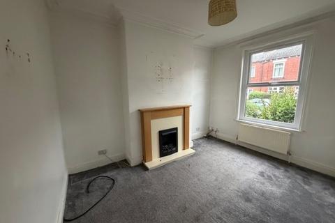 2 bedroom semi-detached house for sale, King Street, NORMANTON