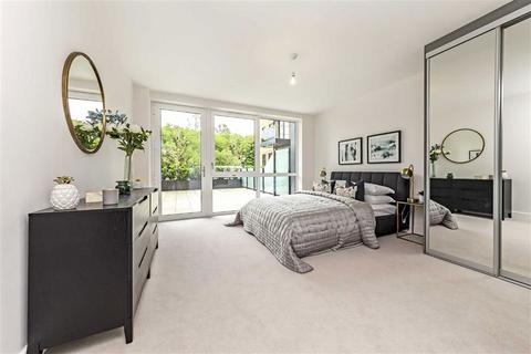 undefined, Lion Wharf Road, Isleworth TW7