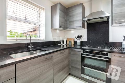 3 bedroom semi-detached house for sale, Park View, Castle Hill, Ebbsfleet Valley, Swanscombe, DA10