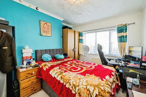 undefined, Cornwall Avenue, Slough