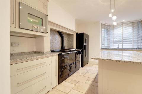 undefined, Montpellier GL50 2XB