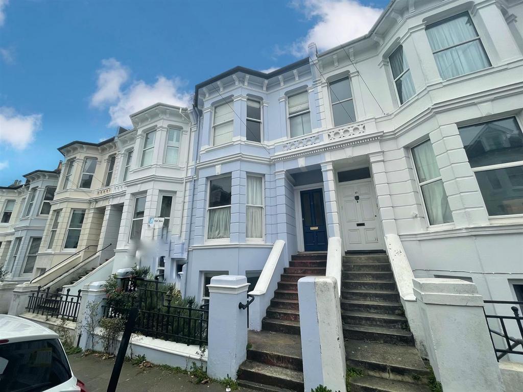 15a Stanford Road - exter.jpg