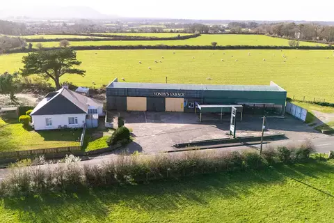 undefined, Vondy's Garage & Thie Fea, Andreas Road, Ramsey