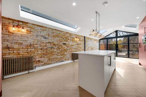 undefined, Langthorne Road, Leytonstone, E11