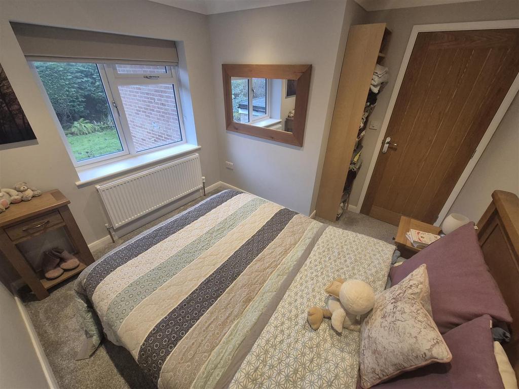 28 - bedroom 3 2.jpg