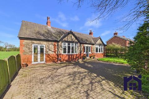 4 bedroom detached house for sale, Moor Road, Croston, PR26 9HP