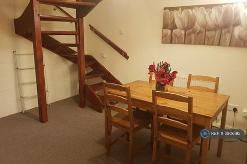 2 bedroom semi-detached house to rent, Waste Lane, Cuddington, CW8