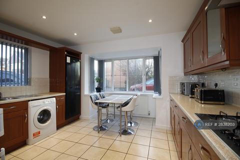 1 bedroom in a house share to rent, Honeysuckle Close, Doncaster, DN4