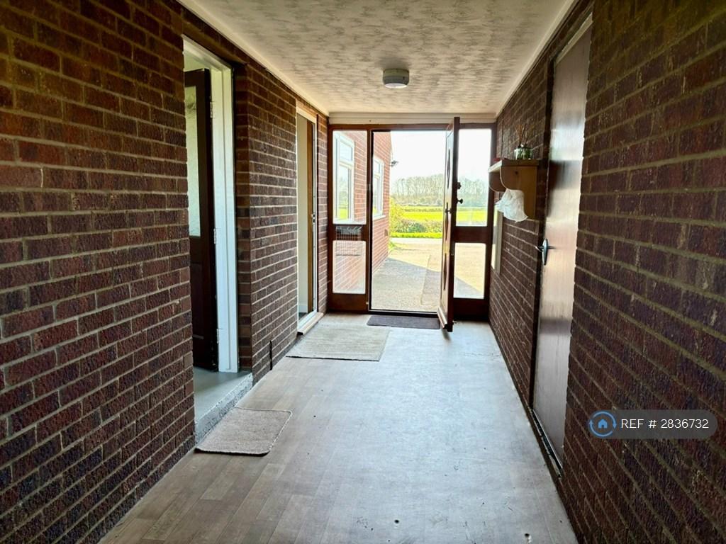 Mud Room Side Access