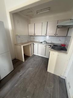 1 bedroom flat to rent, Holdenhurst Road, Bournemouth, BH8