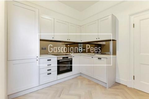 undefined, High Street, Epsom, KT19