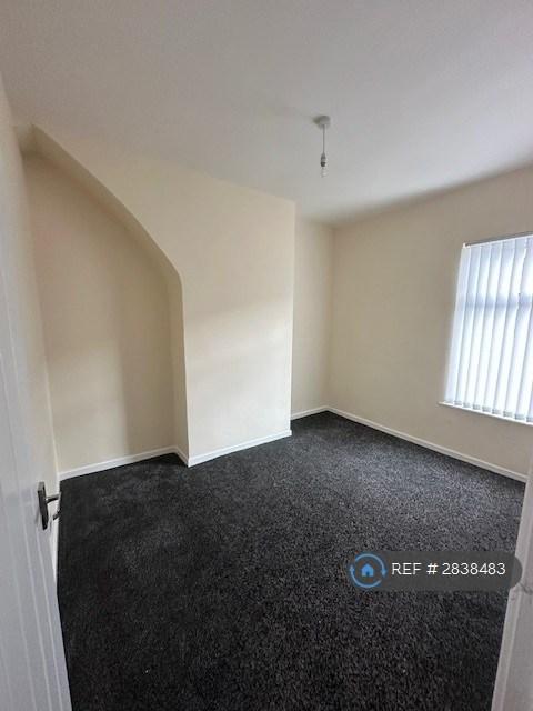 Arnold Grove, Liverpool, L15 – pohled 2