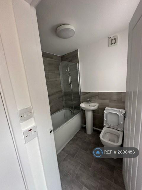 Arnold Grove, Liverpool, L15 – pohled 5