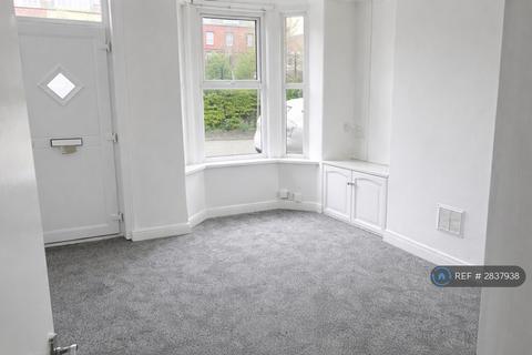 4 bedroom terraced house to rent, Ashley Terrace, Leeds, LS9