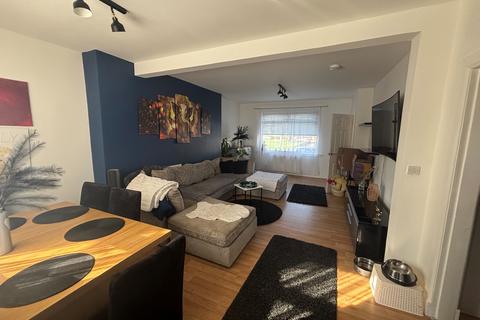 undefined, Oak Crescent, STIRLING, FK7