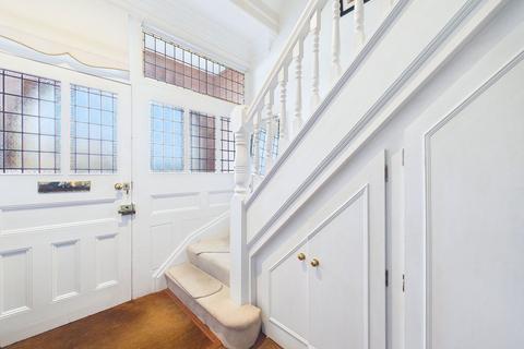 3 bedroom flat for sale, Hawthorne Drive, Leicester LE5