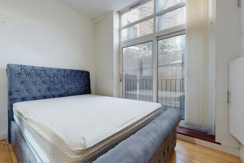 undefined, Laugan Walk