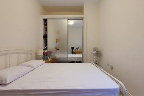 undefined, Laugan Walk