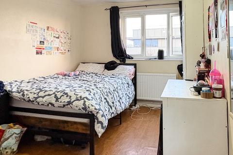 undefined, Cornwallis Road