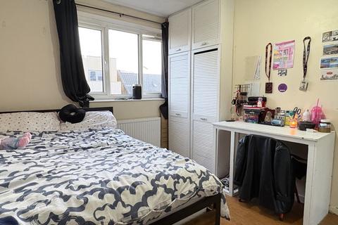 undefined, Cornwallis Road