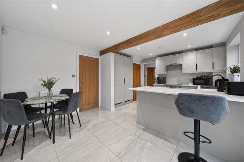 4 bedroom detached house for sale, Chaffinch Drive, Kidderminster