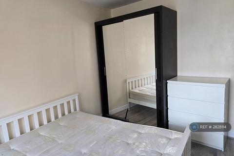 1 bedroom flat to rent, Cranley Road, London, E13