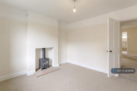 2 bedroom terraced house to rent, High Street, Pytchley, NN14