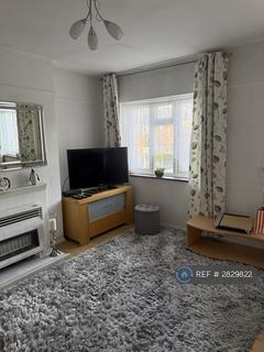 2 bedroom maisonette to rent, Bartram Close, Uxbridge, UB8